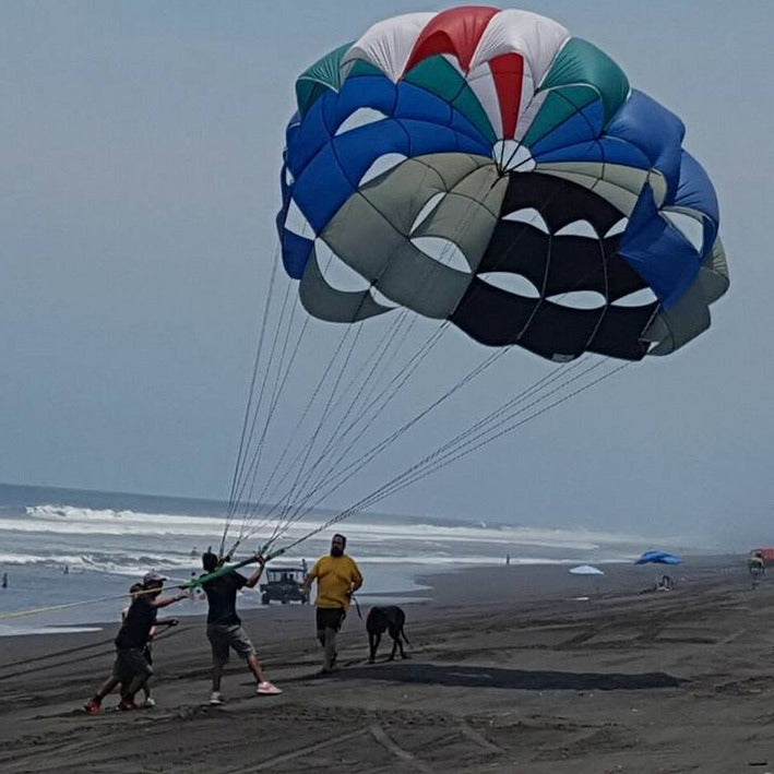 Vuelo de Aventura: Parasailing - El Paredón, Guatemala 
